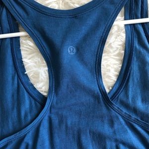 Lululemon swiftly tech tank top in blue sz 8